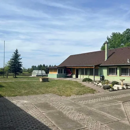 Nyugalom Szigete Vendeghaz Semesterbostad