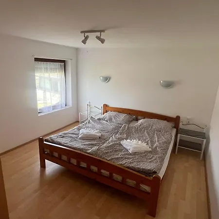 Nyugalom Szigete Vendeghaz *