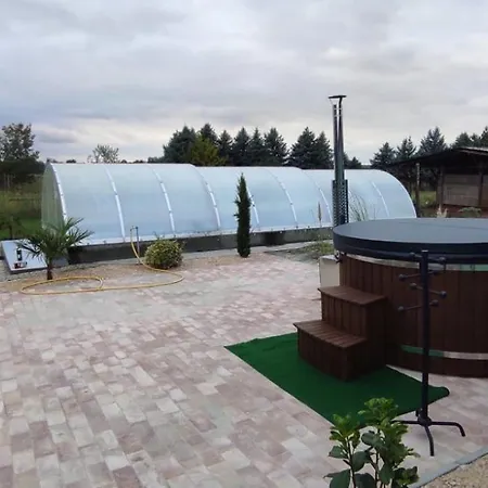 Nyugalom Szigete Vendeghaz Vakantiehuis *