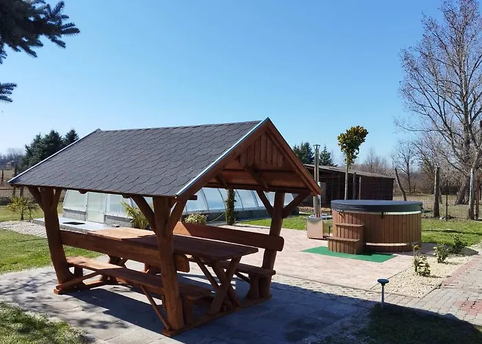 Nyugalom Szigete Сasa de vacaciones Bocsa